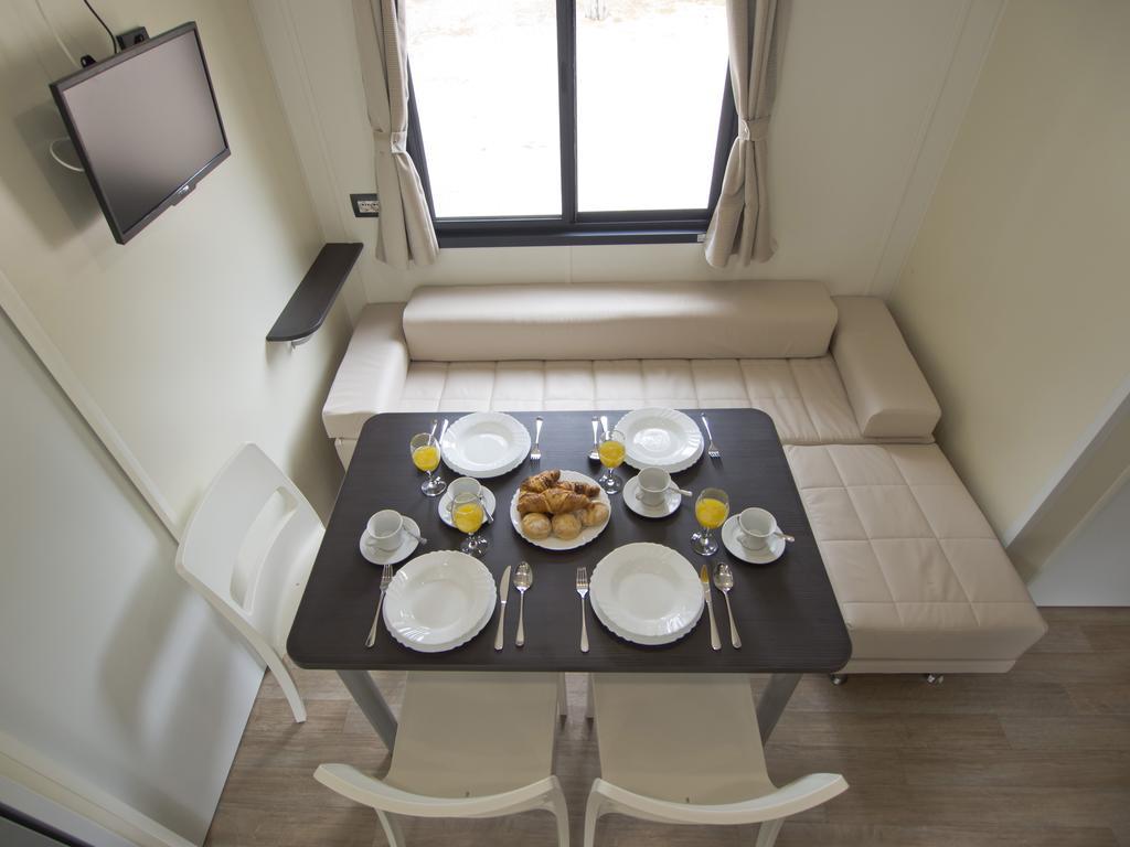 Mobile Homes Solaris Vacanceselect Šibenik Стая снимка